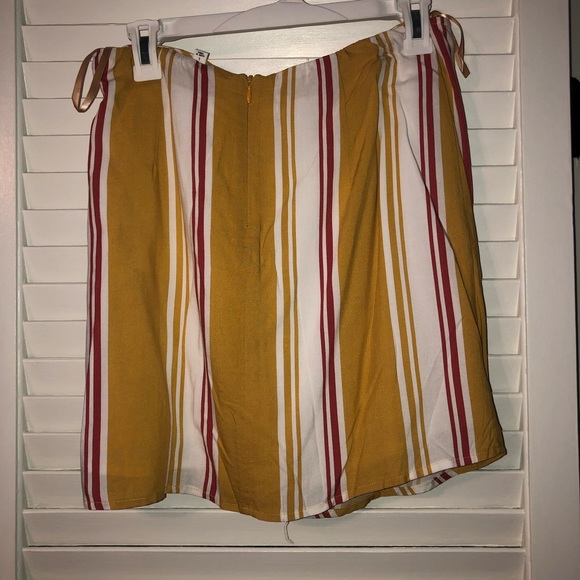 Cotton Candy LA wrap skirt - Picture 2 of 2